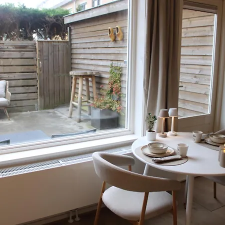 Апартаменты Maison Cote - Moderne Met Prive Tuin, Nabij & Circuit *