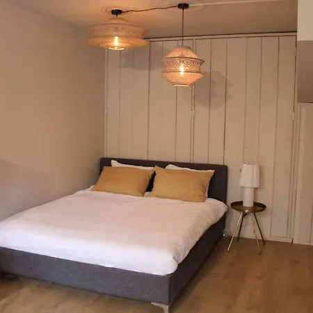 Maison Cote - Moderne Met Prive Tuin, Nabij & Circuit *